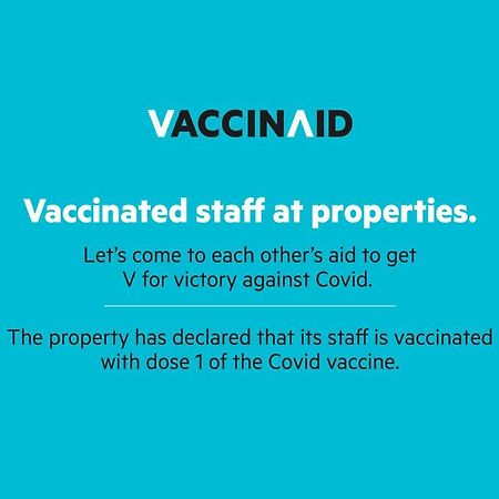 Vaccinated Staff - Oyo 11400 The Down Town Suites Hyderabad Eksteriør billede