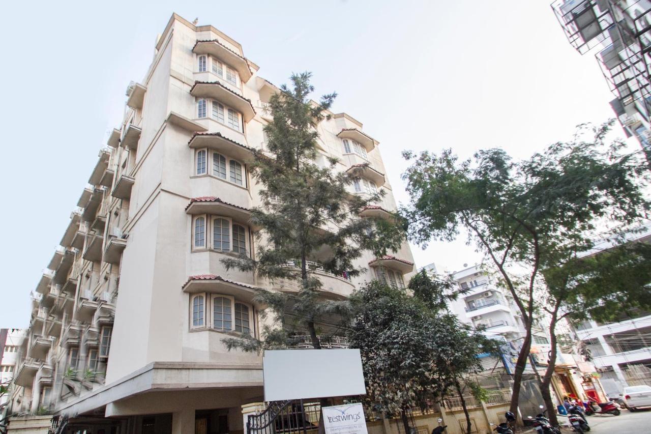 Vaccinated Staff - Oyo 11400 The Down Town Suites Hyderabad Eksteriør billede